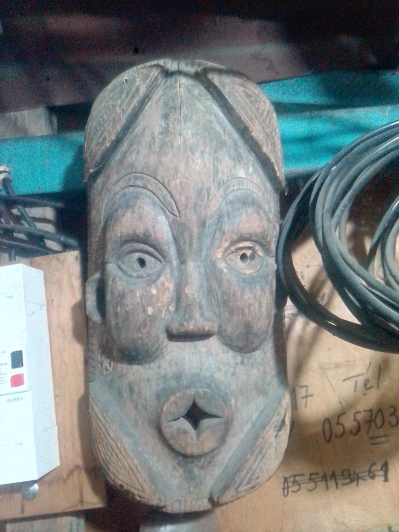 Masque wolo